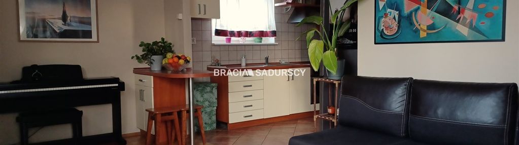3 pokojowe mieszkanie | wysłouchów