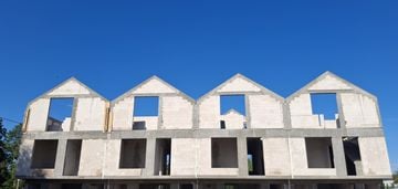 Nowoczesny dom z prywatnym ogródkiem!