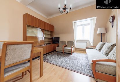 Kamienica w sercu saskiej kępy! | 2 pok. | zieleń