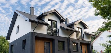 Dom w zabudowie bliźniaczej - naterki