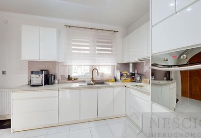 Na sprzedaż segment 79,59m2 z dużym ogródkiem