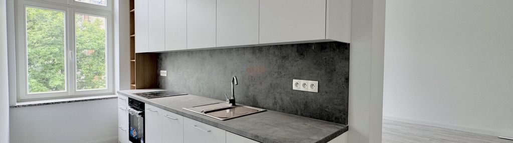 2 pokoje w pięknej kamienicy | centrum