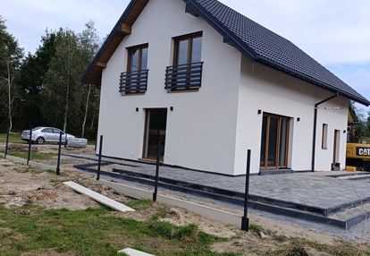 Rodzinny dom w woli rzędzińskiej.