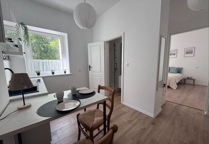 Mieszkanie 2 pokojowe w kamienicy! w samym centrum