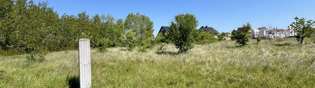 Działka pod zabudowę mieszkaniową i skowarcz