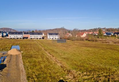 Działka na czarnym 1100 m2. za 210000 zł