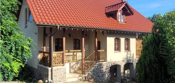 Piekny dom 230m2 z duza dzialka 56 ar i ogrodem
