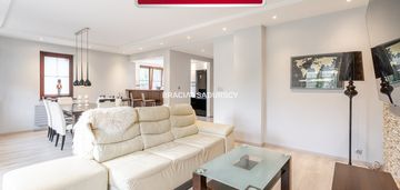 Dom gotowy do zamieszkania z pięknym ogrodem