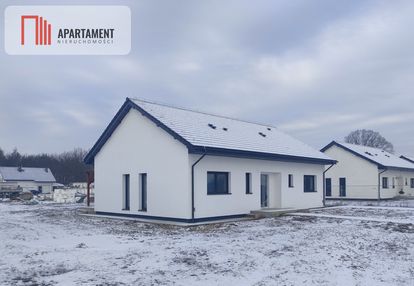 Wolnostojący dom w spokojnej okolicy/ bez pcc