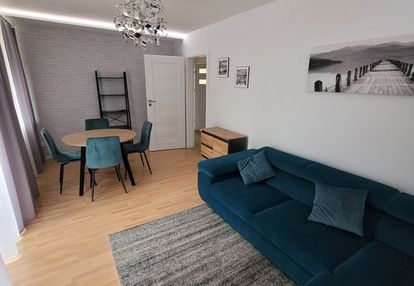 2 niezależne pokoje,  balkon, garaż w centrum