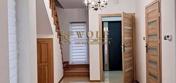 Nowoczesny dom w zabudowie bliźniaczej