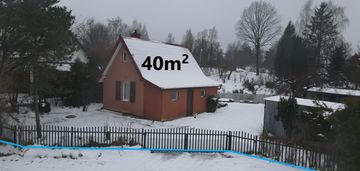 Kameralny dom z urokliwą działką.