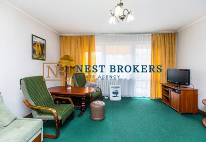 Dobrze skomunikowana kawalerka z oddzielną kuchnia