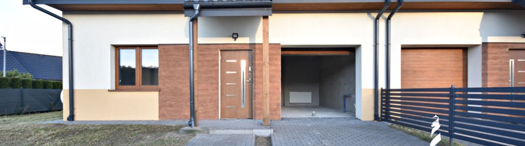 Dom z widokiem na las