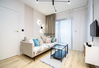 2 pok/ klimatyzacja/łobzów/ wybickiego/eng