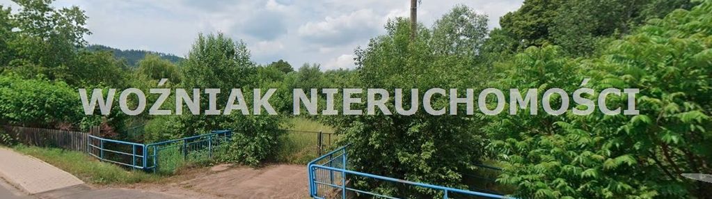 Działki w strudze przy drodze głównej z wz