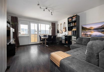 3 niezależne pokoje z oddzielną kuchnią i morena