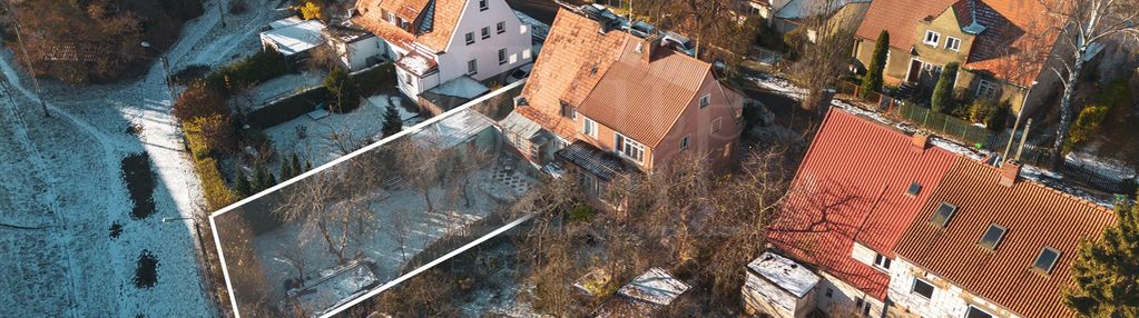 Działka z domem do wyburzenia lub remontu