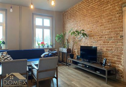 Stylowe mieszkanie w kamienicy w samym centrum!