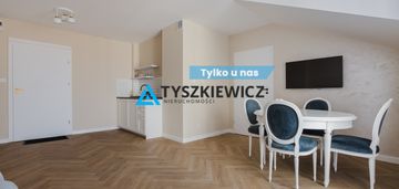 Budynek z windą + miejsce postojowe, faktura vat