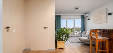 Design, prestiż, emocje, parking-qbik by ghelamco