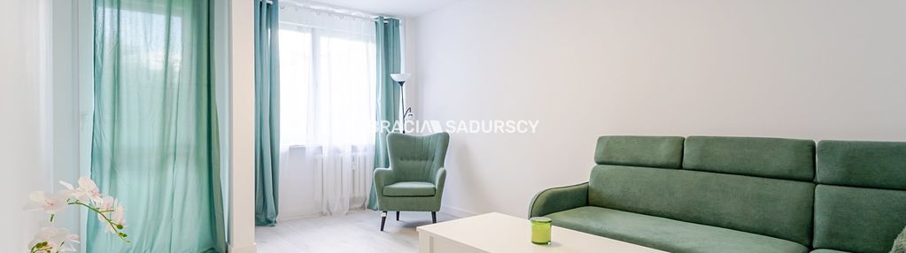 Po remoncie, do wejścia 3-pokojowe z balkonem