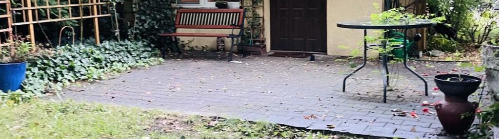 | żoliborz | kawalerka | ogród |