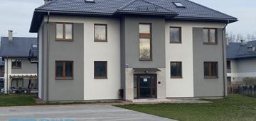 Przestronne mieszkanie z ogródkiem, 2 miejsca postojowe