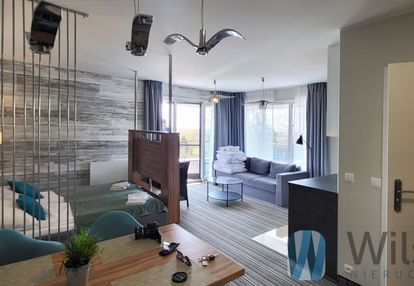 Nowoczesny apartament z widokiem na zalew