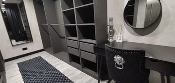 Dom bliźniak o pow. 120 m² umeblowany z garażem.