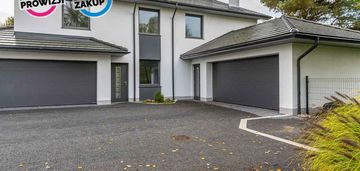 Nowoczesny dom premium z prywatną aleją dębową