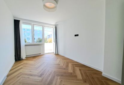 -świeżo po remoncie-med.miejskie-balkon 4m2-zieleń