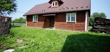 Gorliczyna, mały klimatyczny dom drewniany