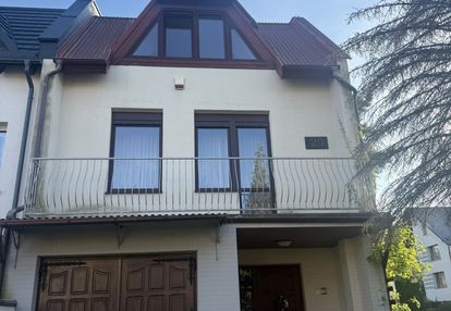 Dom rodzinny 266 m² z garażem i ogrodem w żukowie