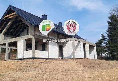 Dom z garażem i pięknym widokiem – głogoczów