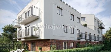 Duży balkon - dwupokojowe klecina