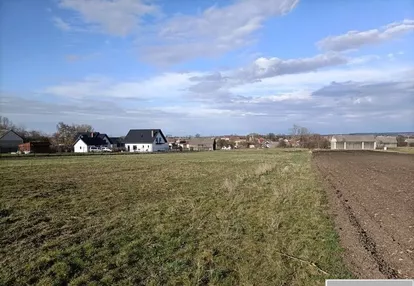 Działka na sprzedaż 900m2