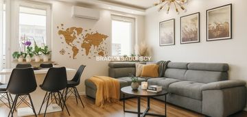 Gustowne, z dużym balkonem w nowym budownictwie