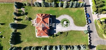 Piękna posiadłość dla wymającego klienta!