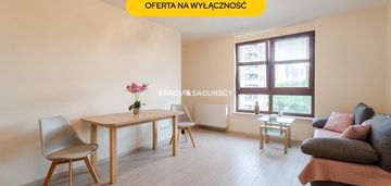 Jasne mieszkanie w nowym budynku