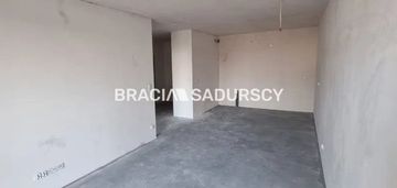 Mieszkanie 3 pok, 73 m2, dwie loggie