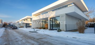 Prestiżowa willa na zamkniętym osiedlu | bielawa