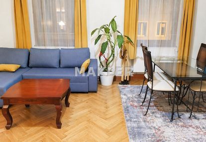 Klimatyczne 2 pokoje | kamienica | śródmieście