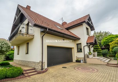 Zadbany,wysoki standard dom ok 230 m2