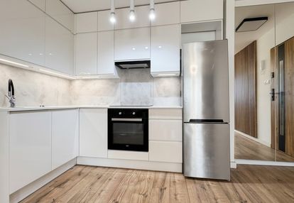 2 pokoje po remoncie nowe instalacje balkon