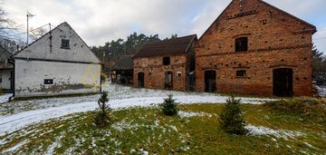 Wiejski charakter w mieście i budynki gospodarcze