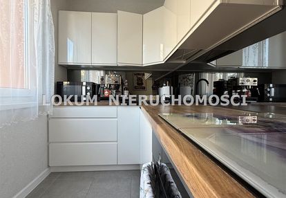 Duże dwupokojowe mieszkanie po remoncie