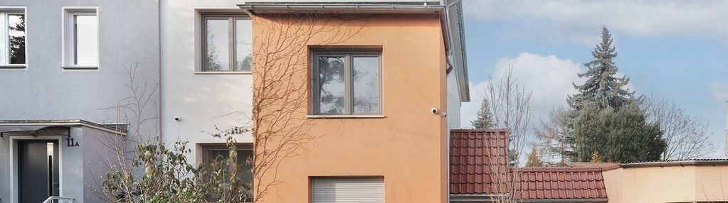 Dom po remoncie + projekt rozbudowy