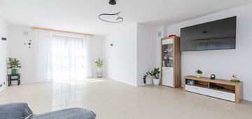 Dom jednorodzinny na działce 1200m2|