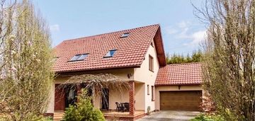 Dom wolnostojący z 2010r. 183,5 m²